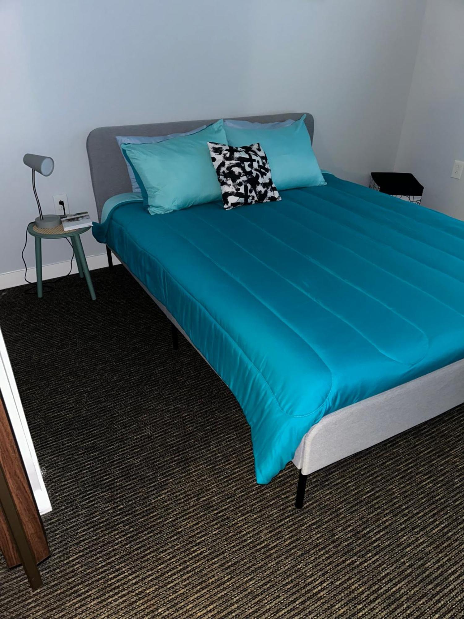 Spooky Low Rate!! Downtown With Free Parking Apartment Indianapolis Bagian luar foto